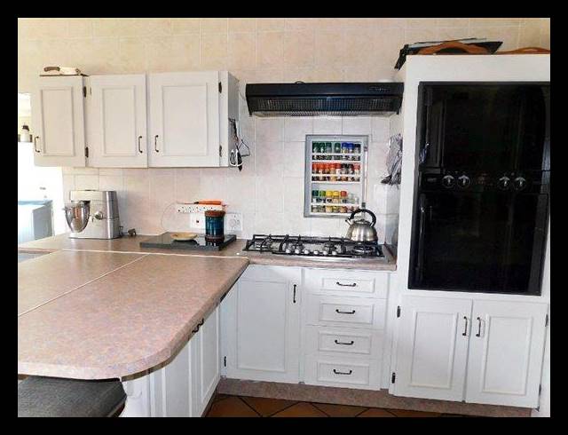 3 BEDROOM HOUSE FOR SALE IN GLEN MARAIS